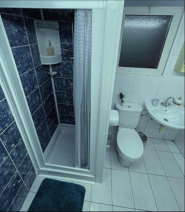 Comfortable, Modern Studio Apartment 普罗塔拉斯 外观 照片